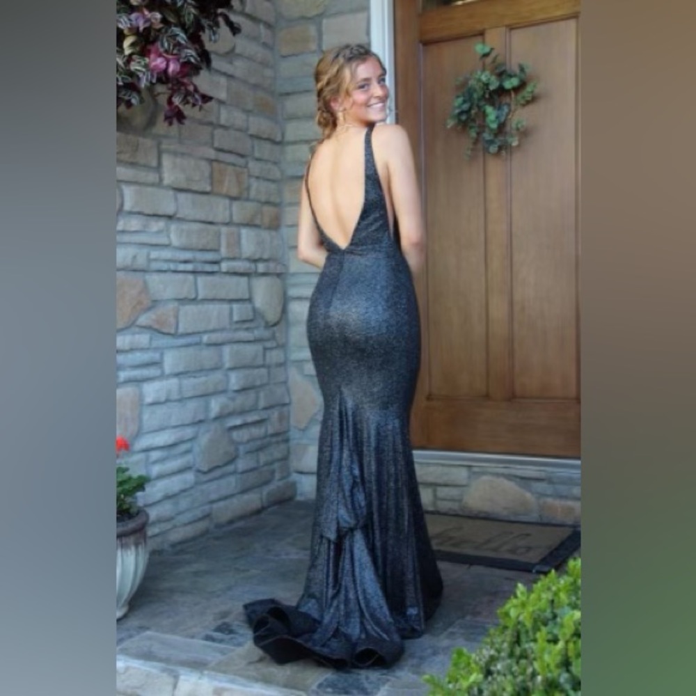 Prom dress from xoxo Sophia’s size 0!!! Absolutely stunning dress